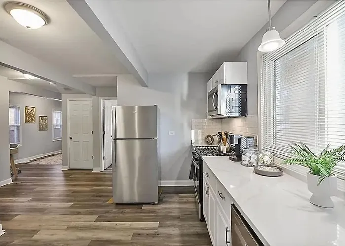 Modern 4bd 2ba Family *