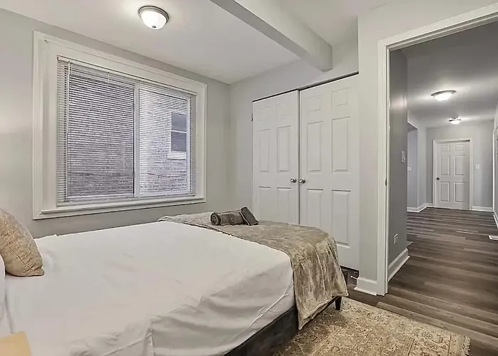 Modern 4bd 2ba Family